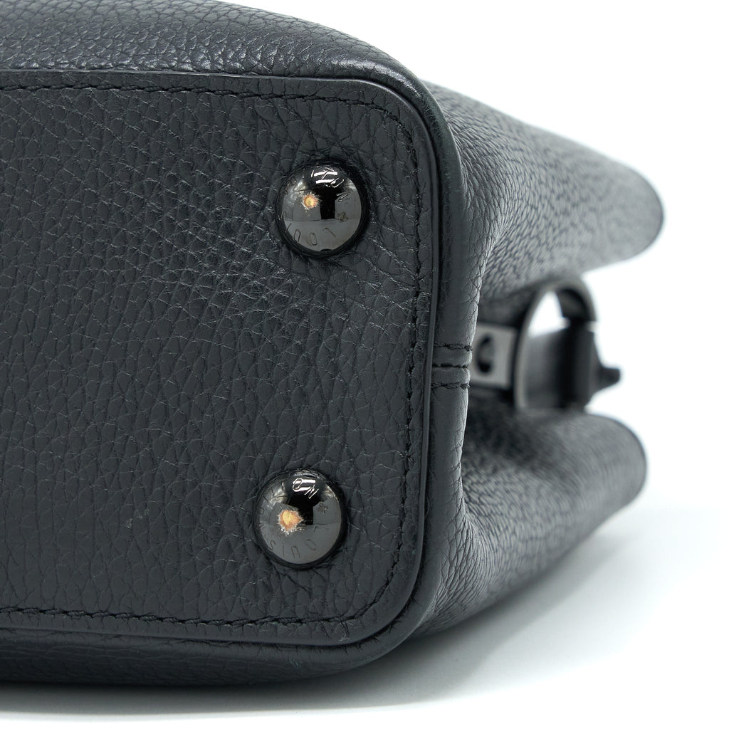 louis-vuitton-capucines-bb-taurillon-so-black-with-black-hardware