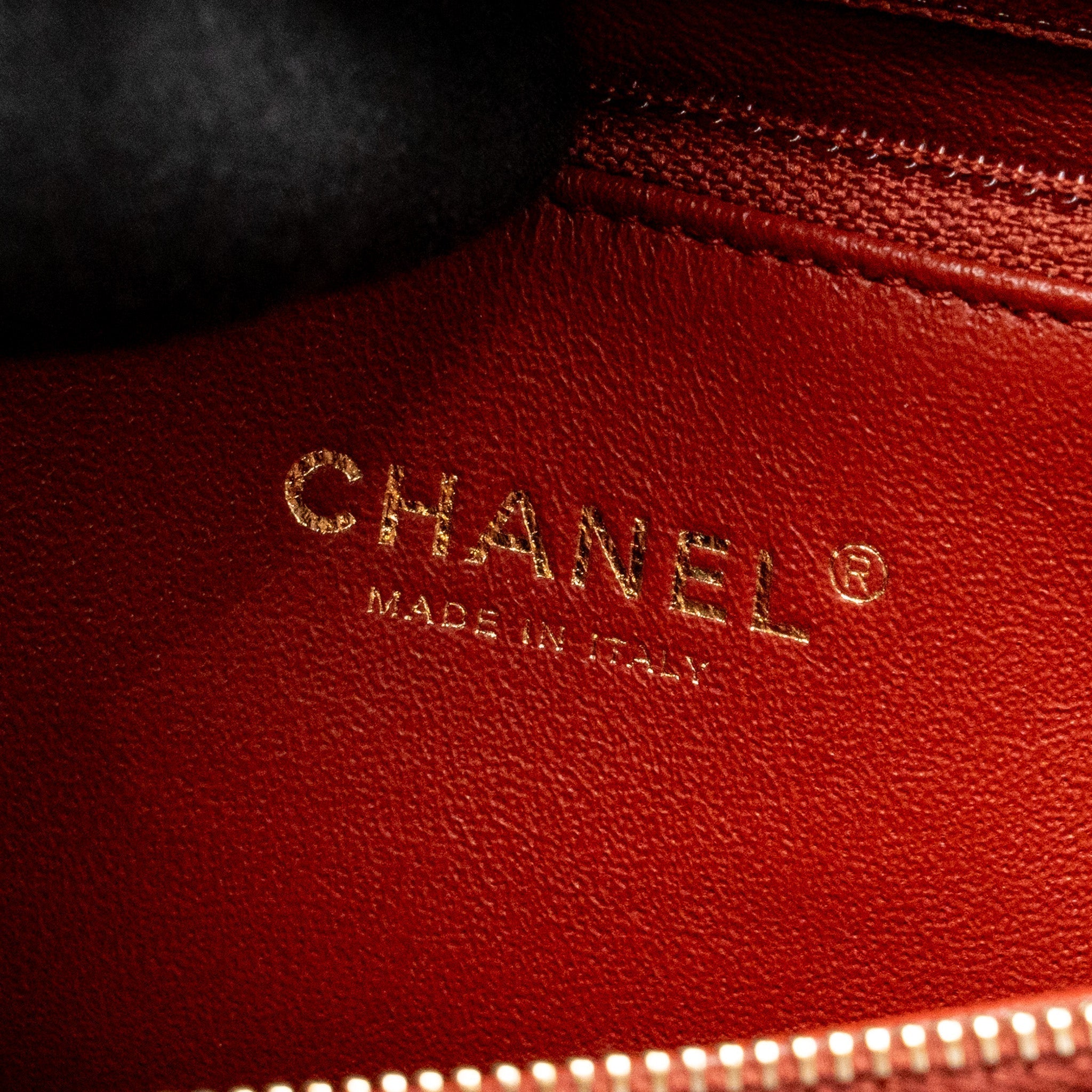 chanel-large-coco-handle-with-lizard-handle-caviar-red-ghw