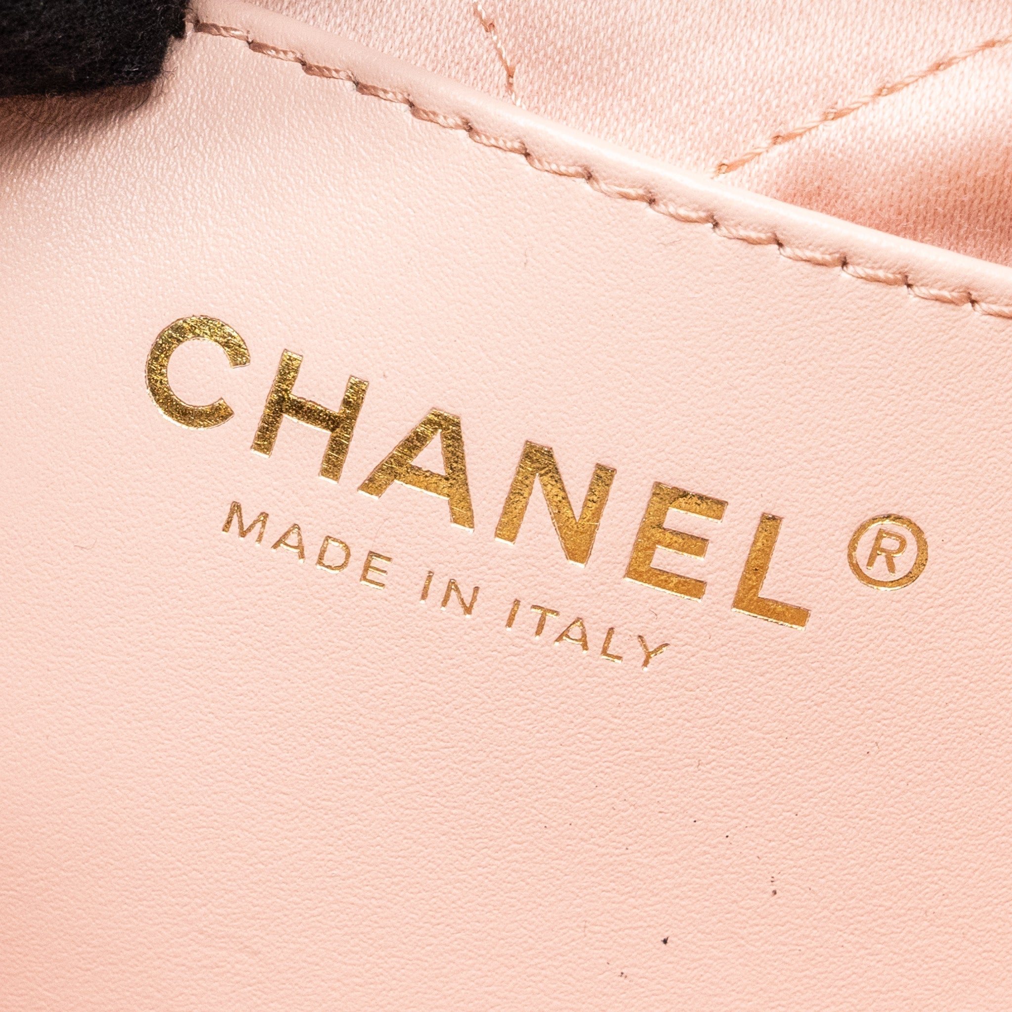 chanel-mini-22-bag-shiny-calfskin-pink-ghw-microchip-copy-1