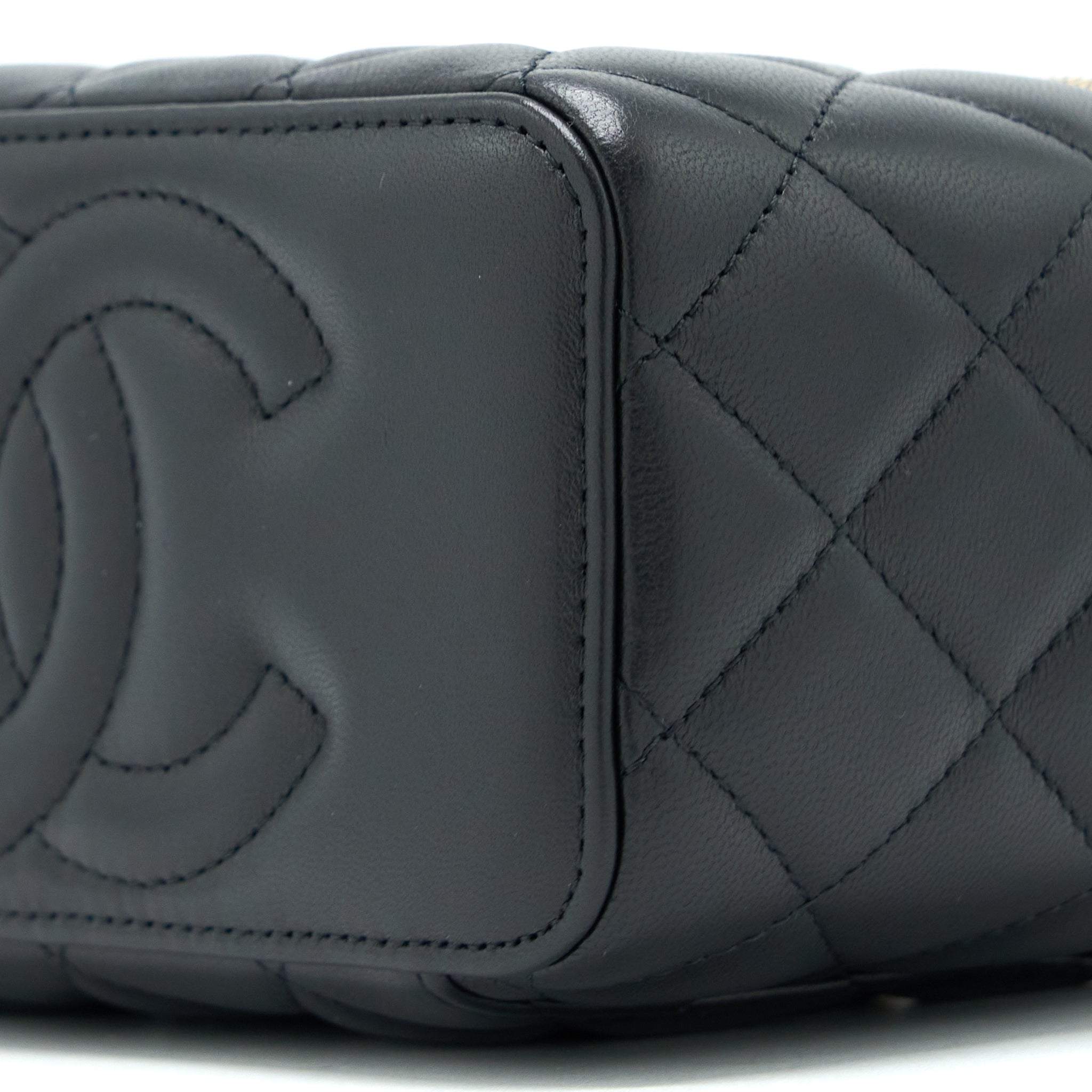 chanel-leather-chain-top-handle-long-vanity-lambskin-black-ghw