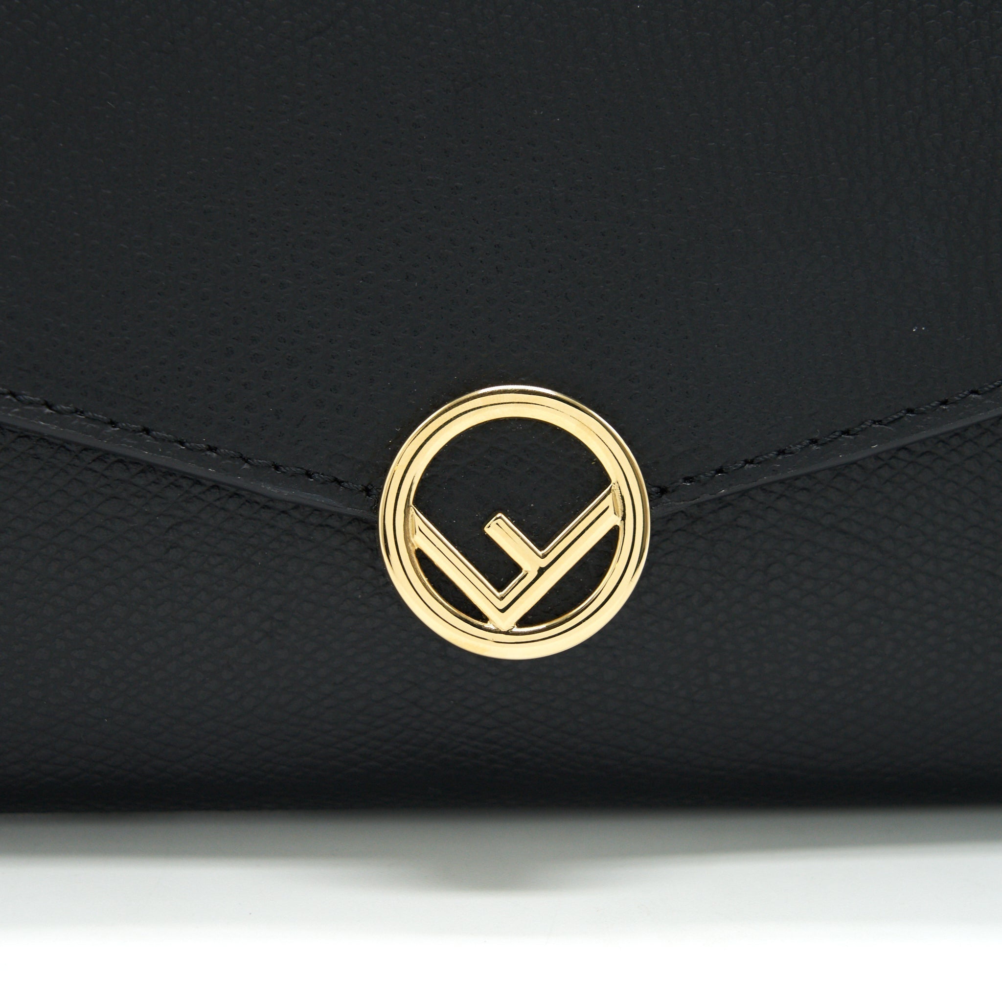 fendi-grained-calfskin-wallet-with-chain-black-ghw
