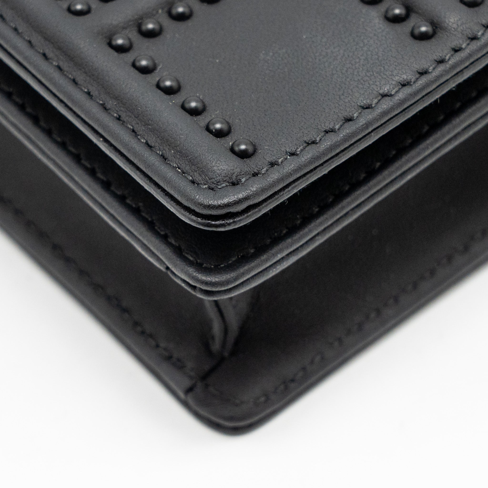 dior-studded-diorama-wallet-on-chain-leather-so-black-copy