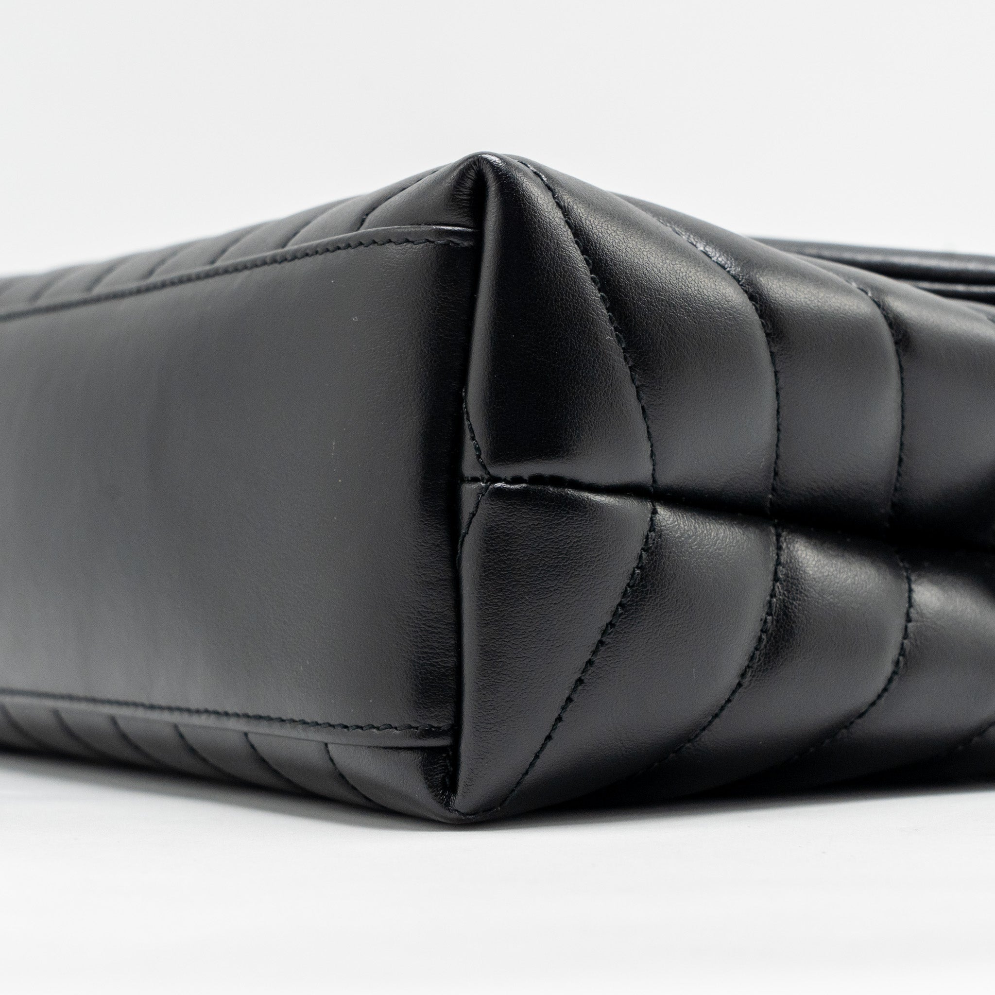 saint-laurent-ysl-medium-loulou-shoulder-bag-calfskin-so-blac