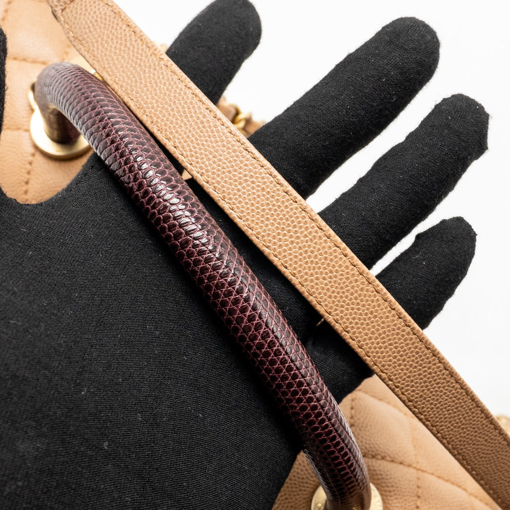 chanel-large-coco-handle-with-lizard-handle-caviar-beige-ghw