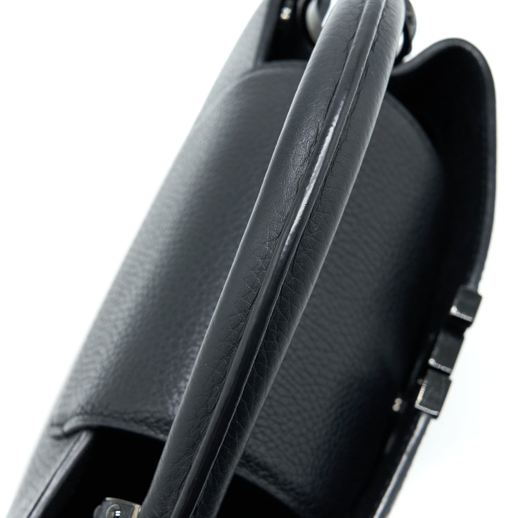 louis-vuitton-capucines-bb-taurillon-so-black-with-black-hardware