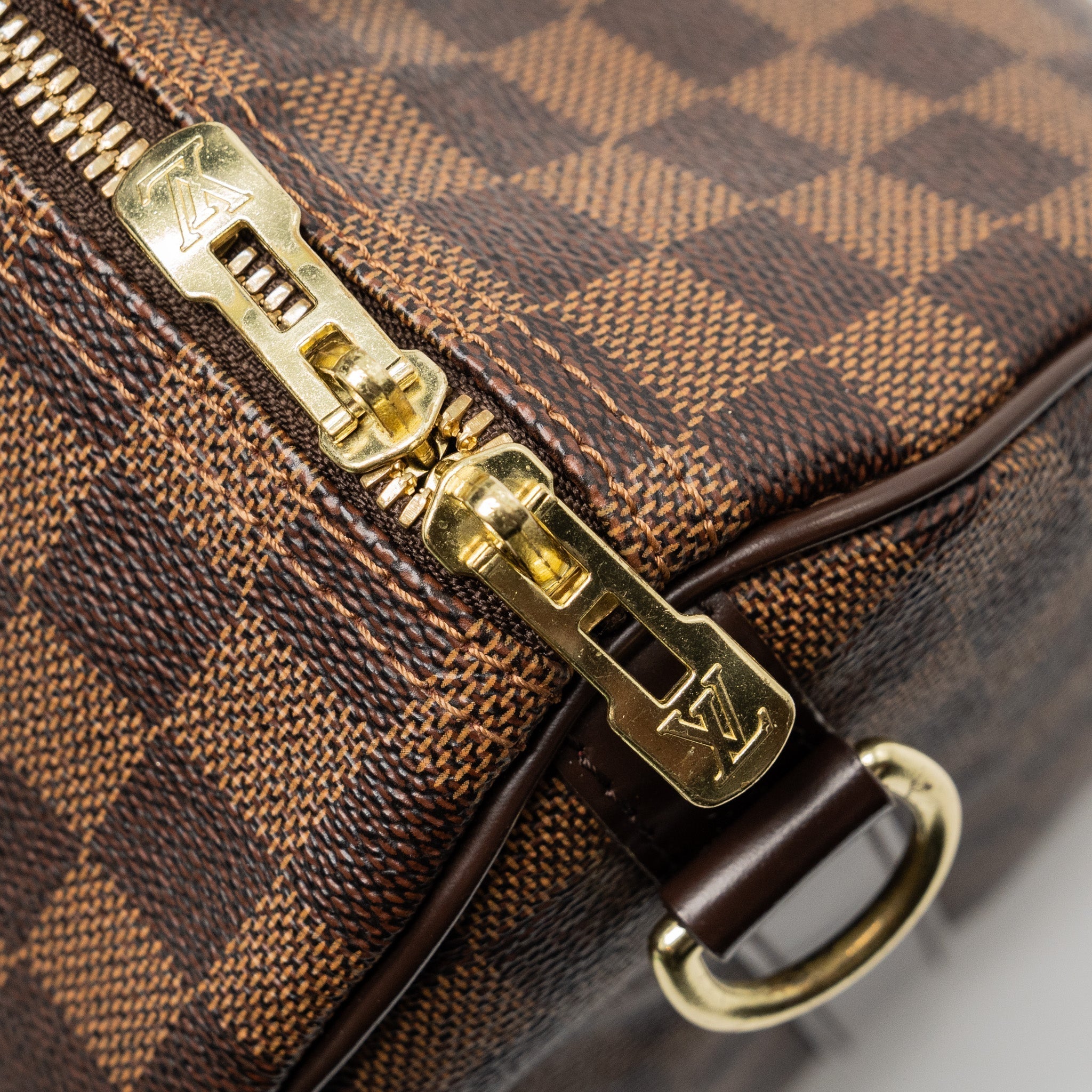 louis-vuitton-speedy-30-bandouliere-damier-ebene-ghw