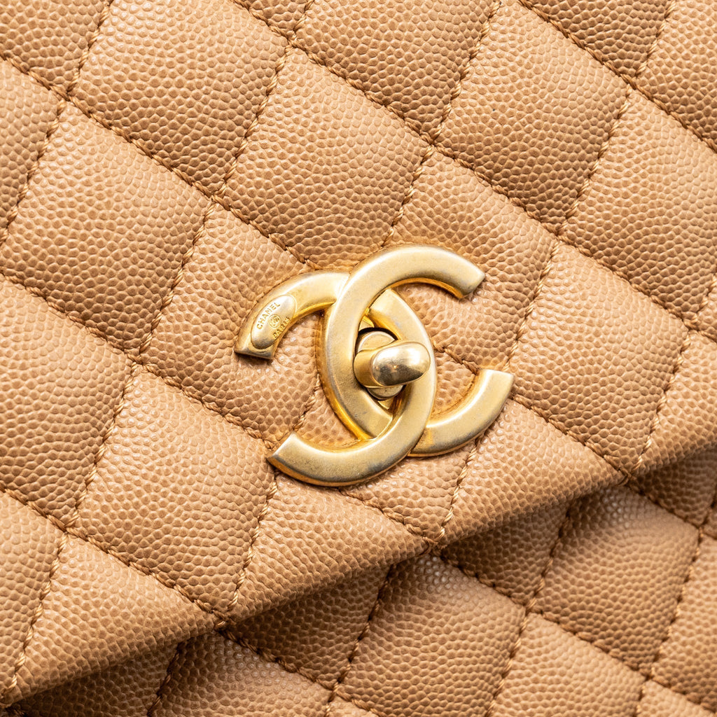 chanel-large-coco-handle-with-lizard-handle-caviar-beige-ghw