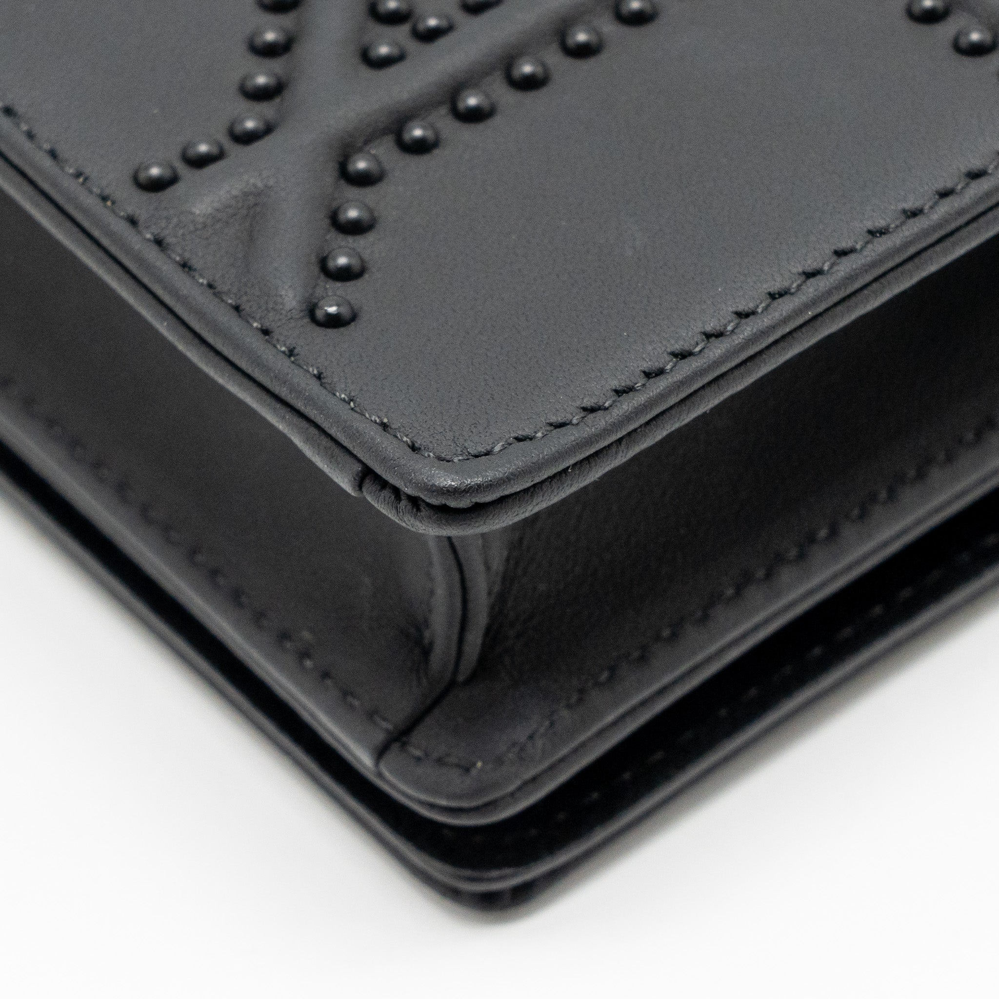 dior-studded-diorama-wallet-on-chain-leather-so-black-copy