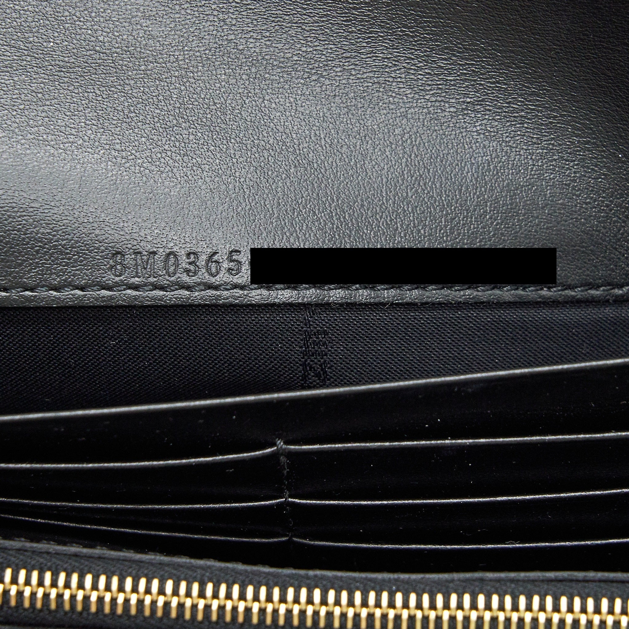 fendi-grained-calfskin-wallet-with-chain-black-ghw