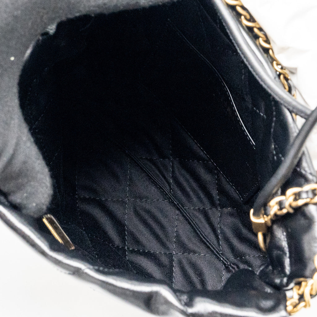 chanel-mini-22-bag-shiny-calfskin-black-ghw-microchip-3