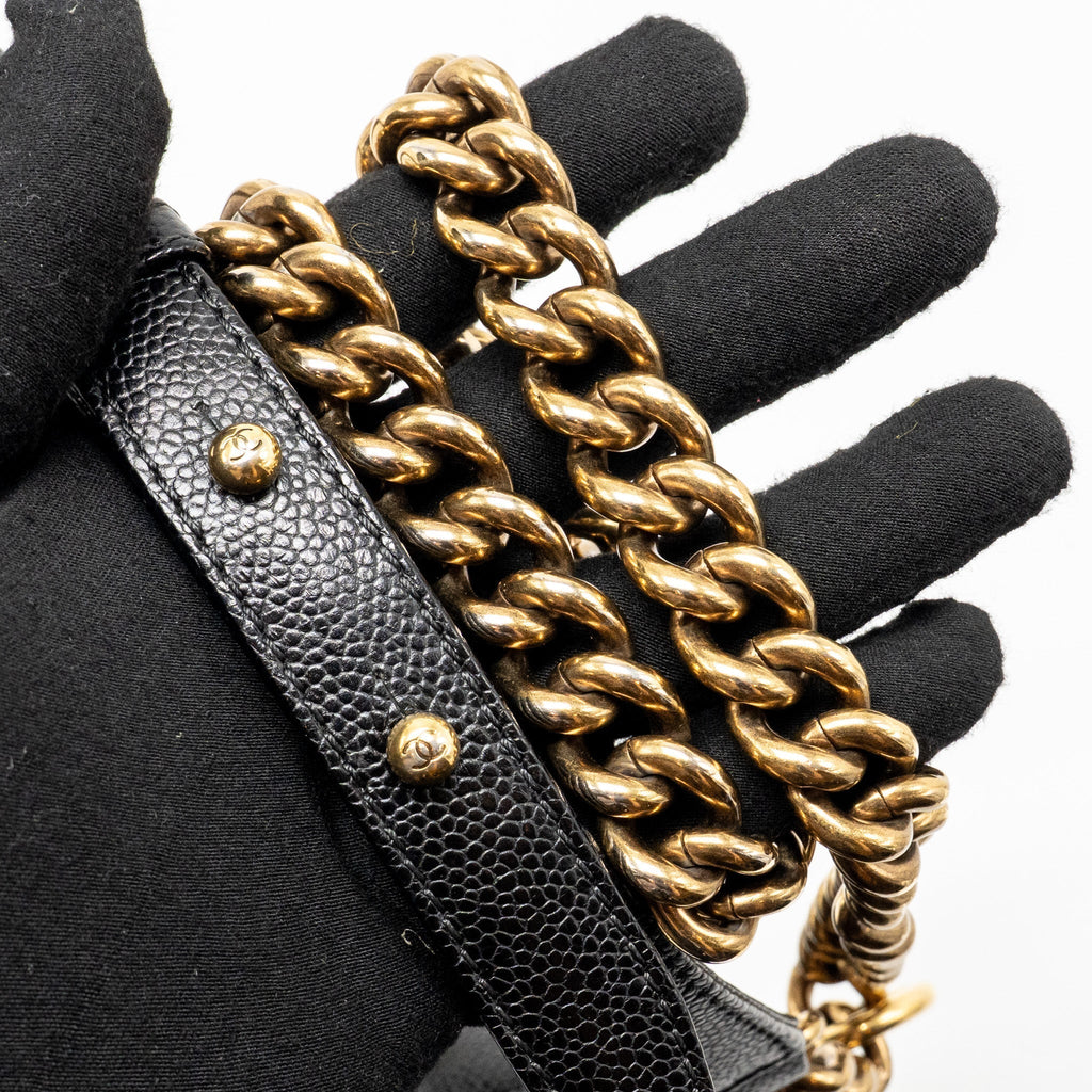 chanel-small-boy-bag-grained-calfskin-black-ghw