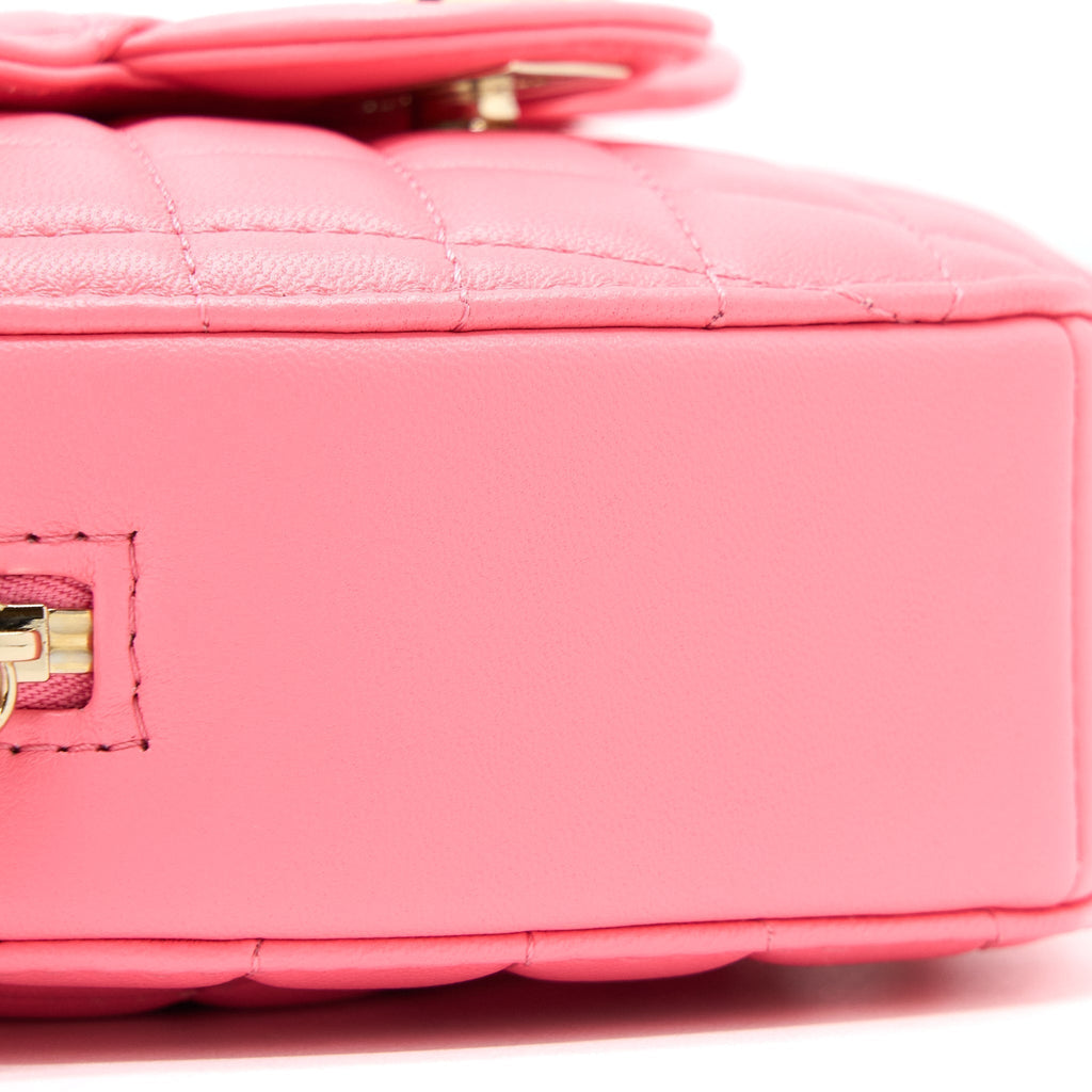 chanel-22s-heart-bag-lambskin-pink-lghw-microchip