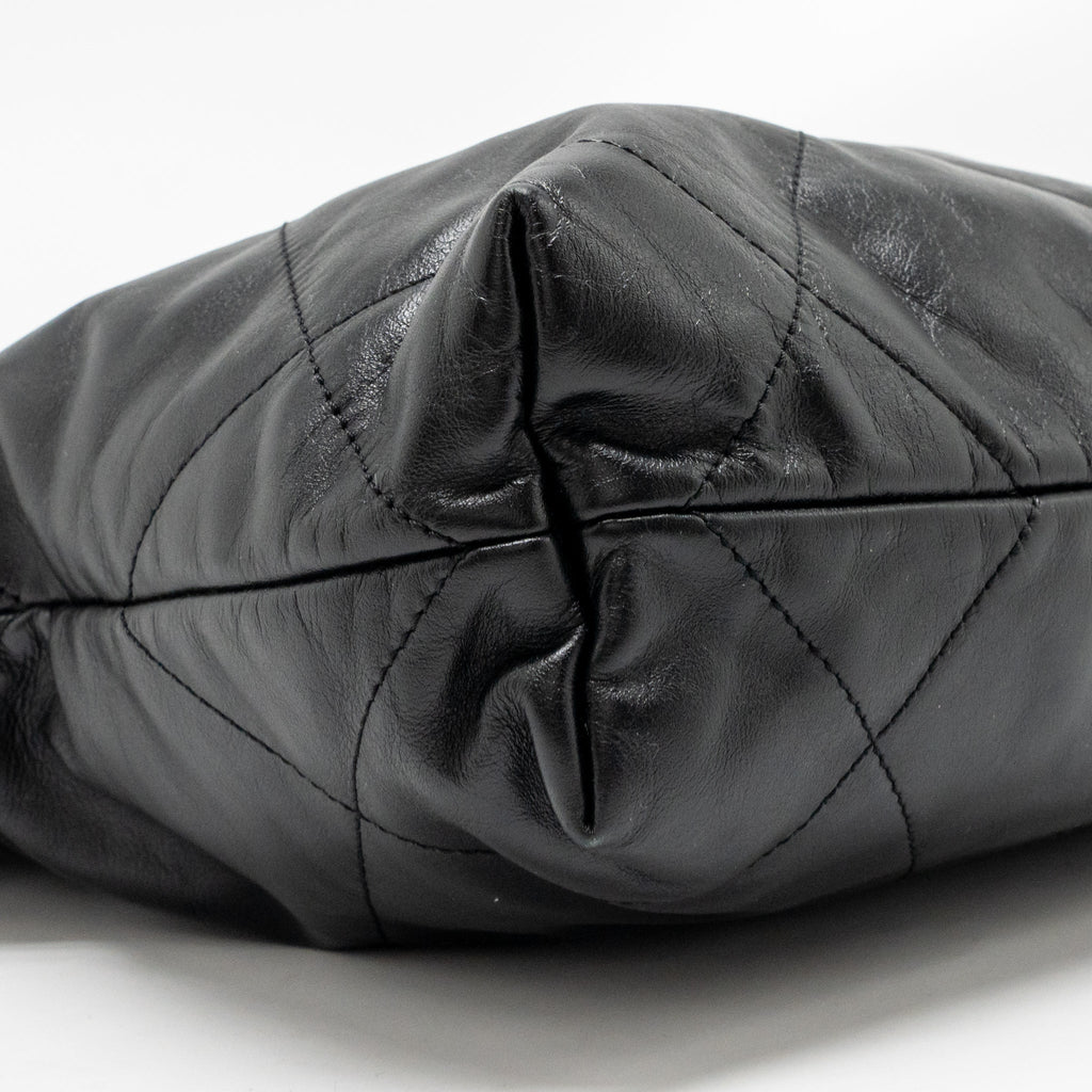 chanel-22-black-2