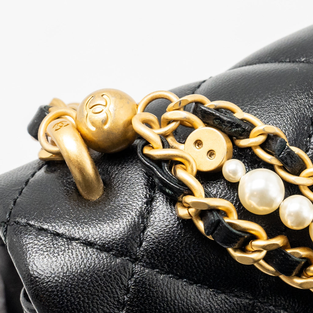 chanel-24p-pearl-chain-mini-flap-bag-lambskin-black-ghw-microchip-copy