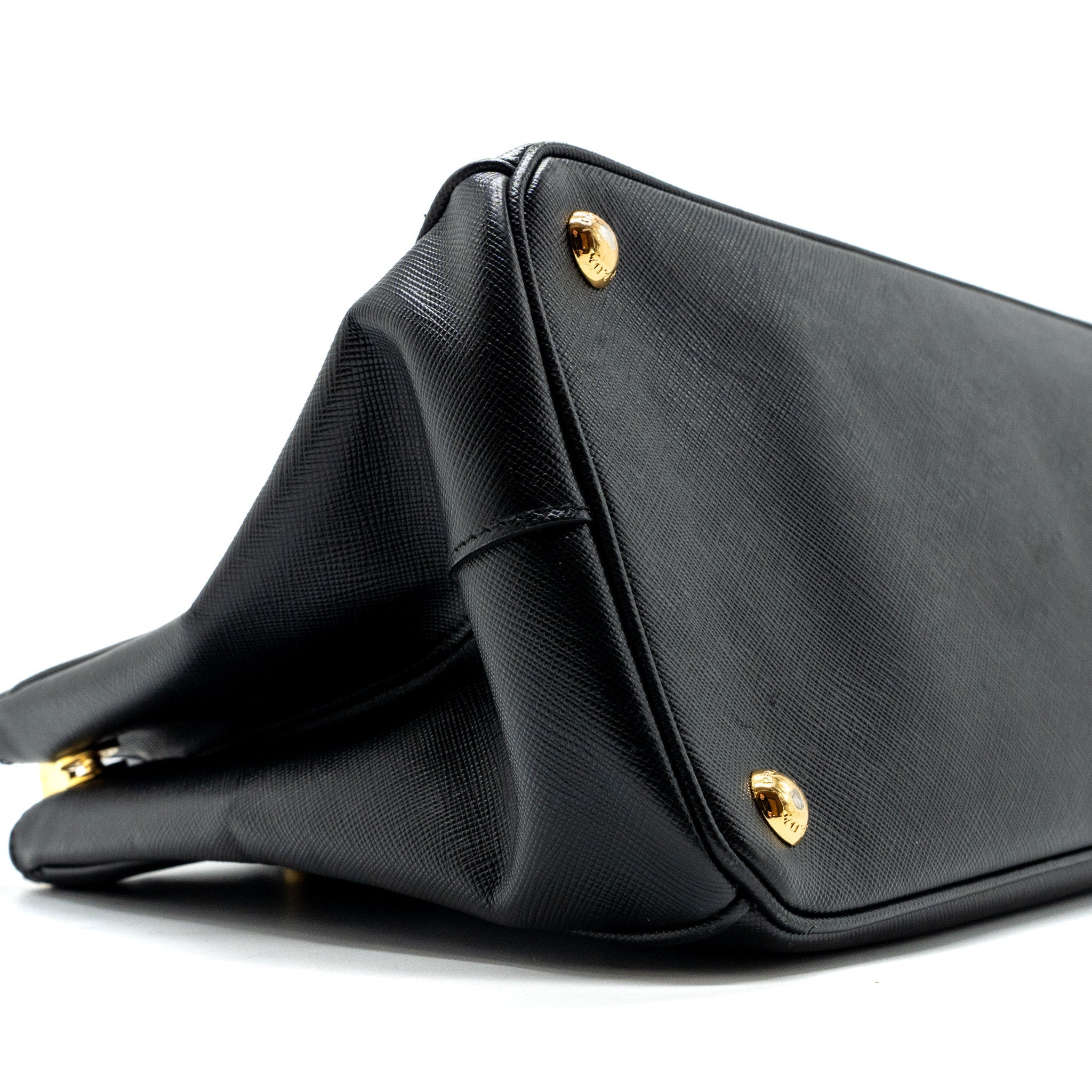 prada-galleria-saffiano-tote-bag-calfskin-black-ghw