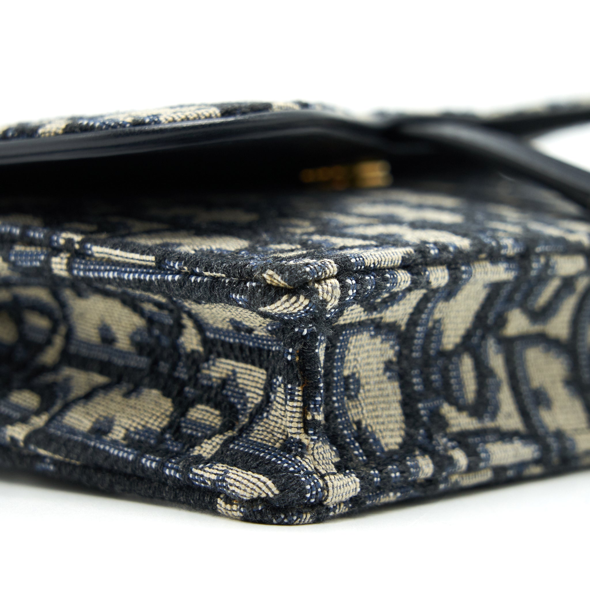 dior-saddle-belt-pouch-oblique