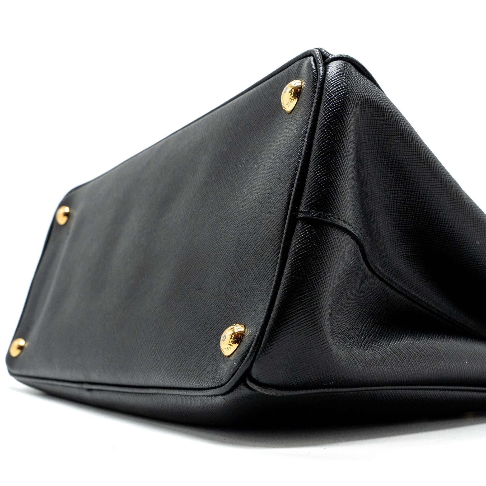 prada-galleria-saffiano-tote-bag-calfskin-black-ghw