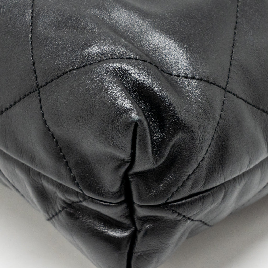 chanel-22-black-2