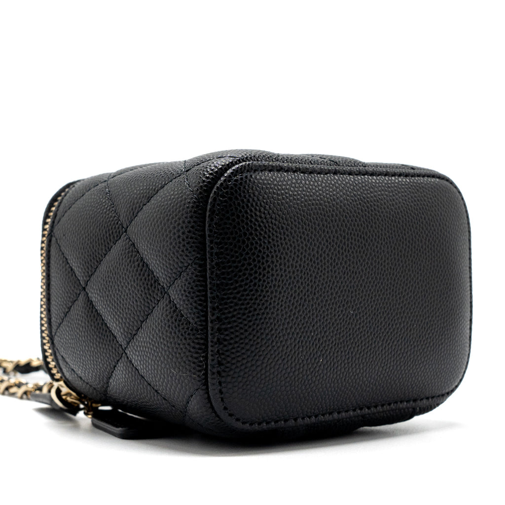 chanel-mini-vanity-case-caviar-black-lghw-1