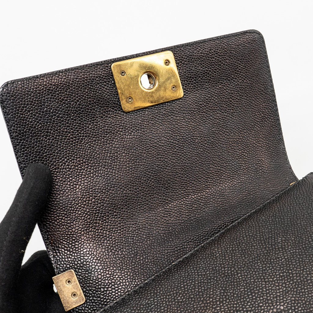 chanel-small-boy-bag-grained-calfskin-black-ghw