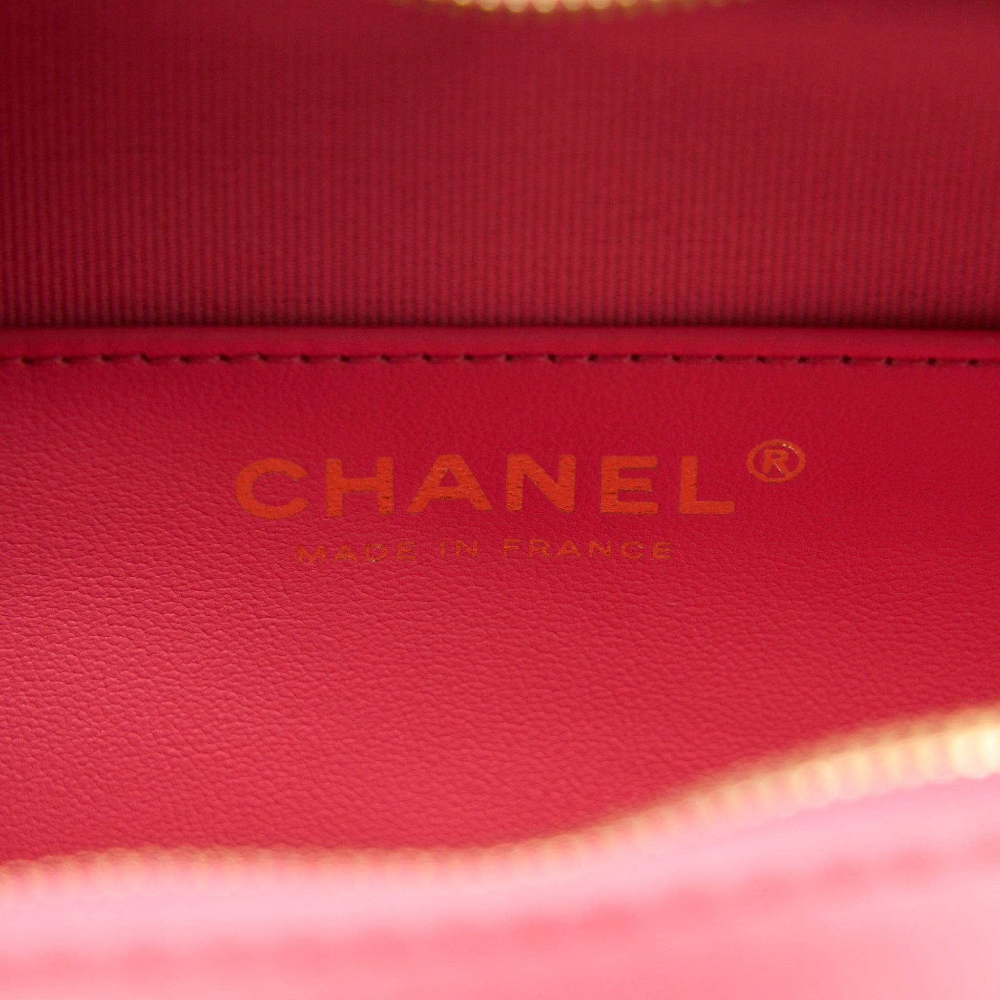 chanel-22s-heart-bag-lambskin-pink-lghw-microchip