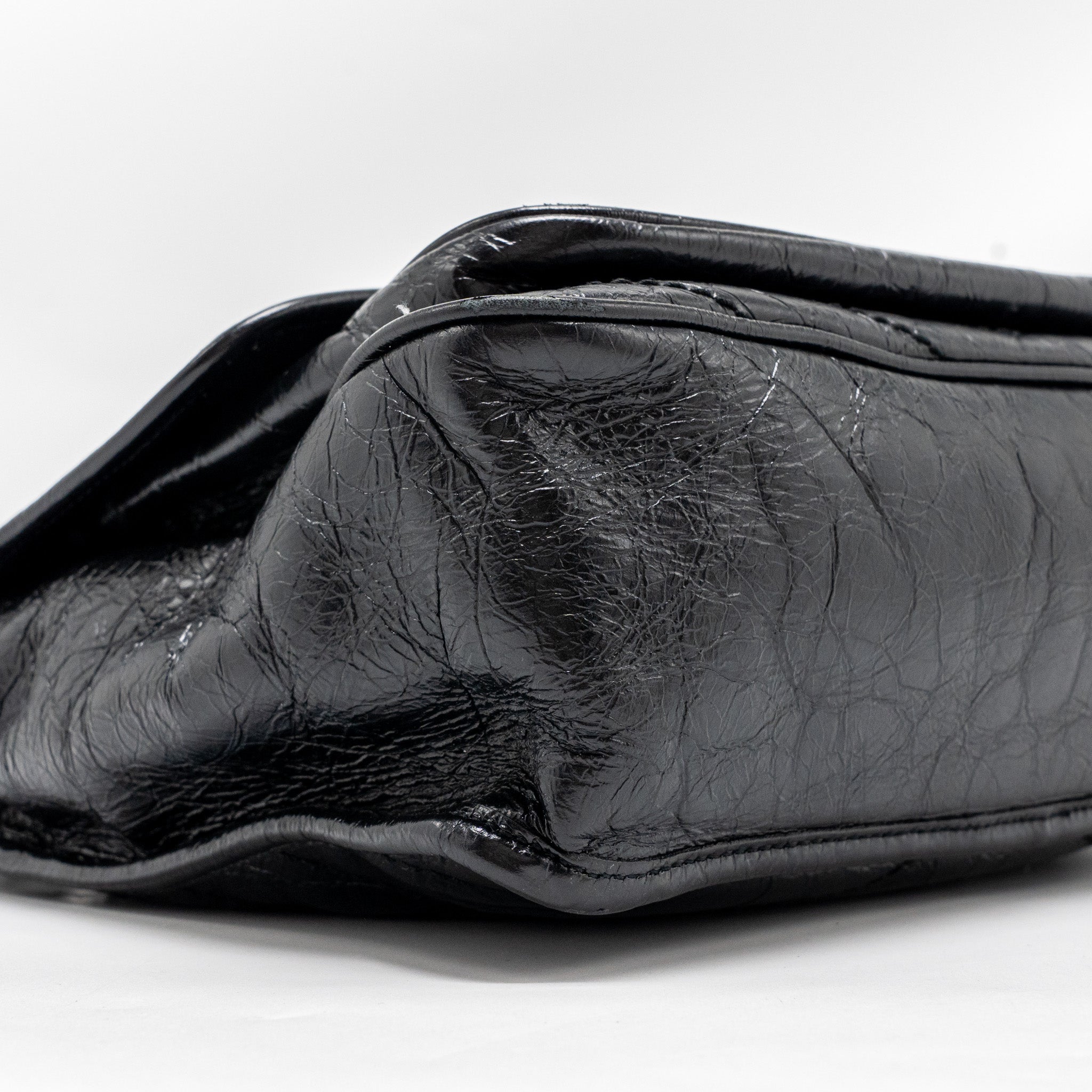 saint-laurent-medium-niki-calfskin-black-shw