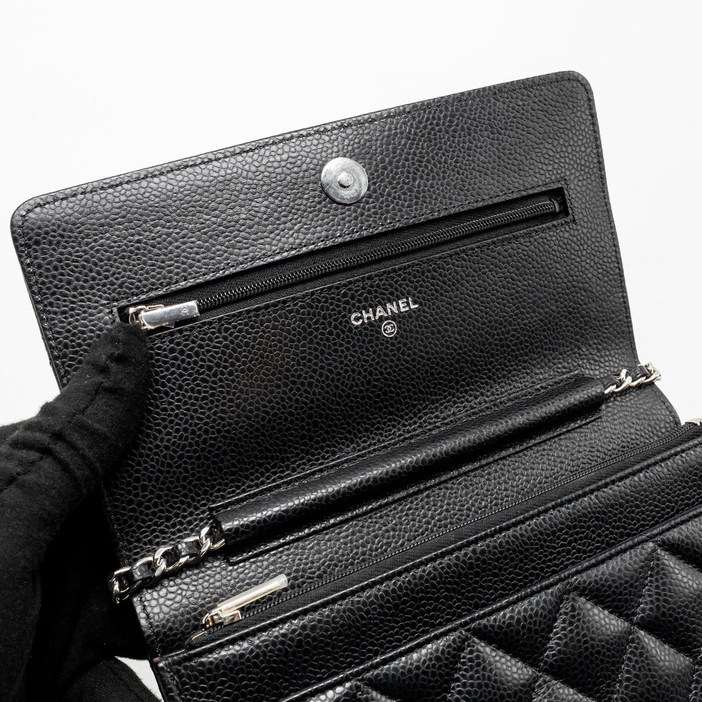 chanel-classic-wallet-on-chain-caviar-black-shw-microchip-copy