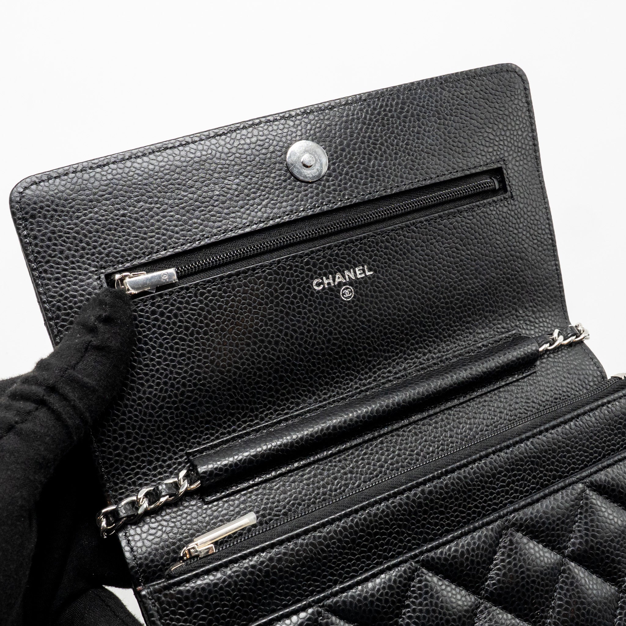 chanel-classic-wallet-on-chain-caviar-black-shw-microchip-copy