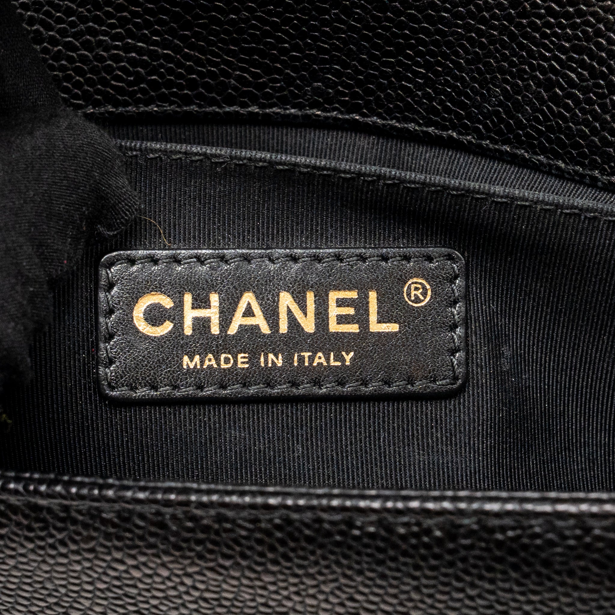 chanel-small-boy-bag-grained-calfskin-black-ghw