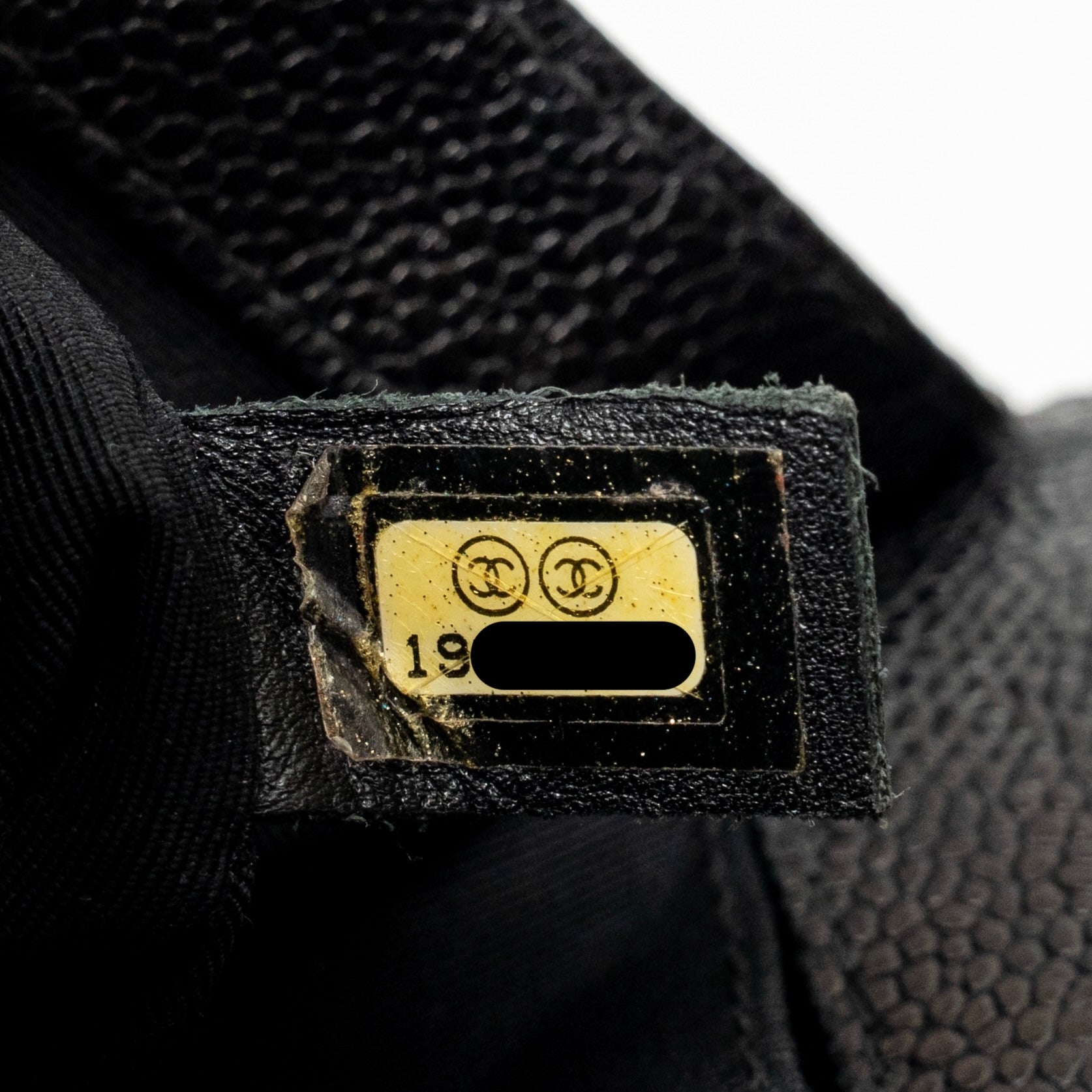chanel-small-boy-bag-grained-calfskin-black-ghw