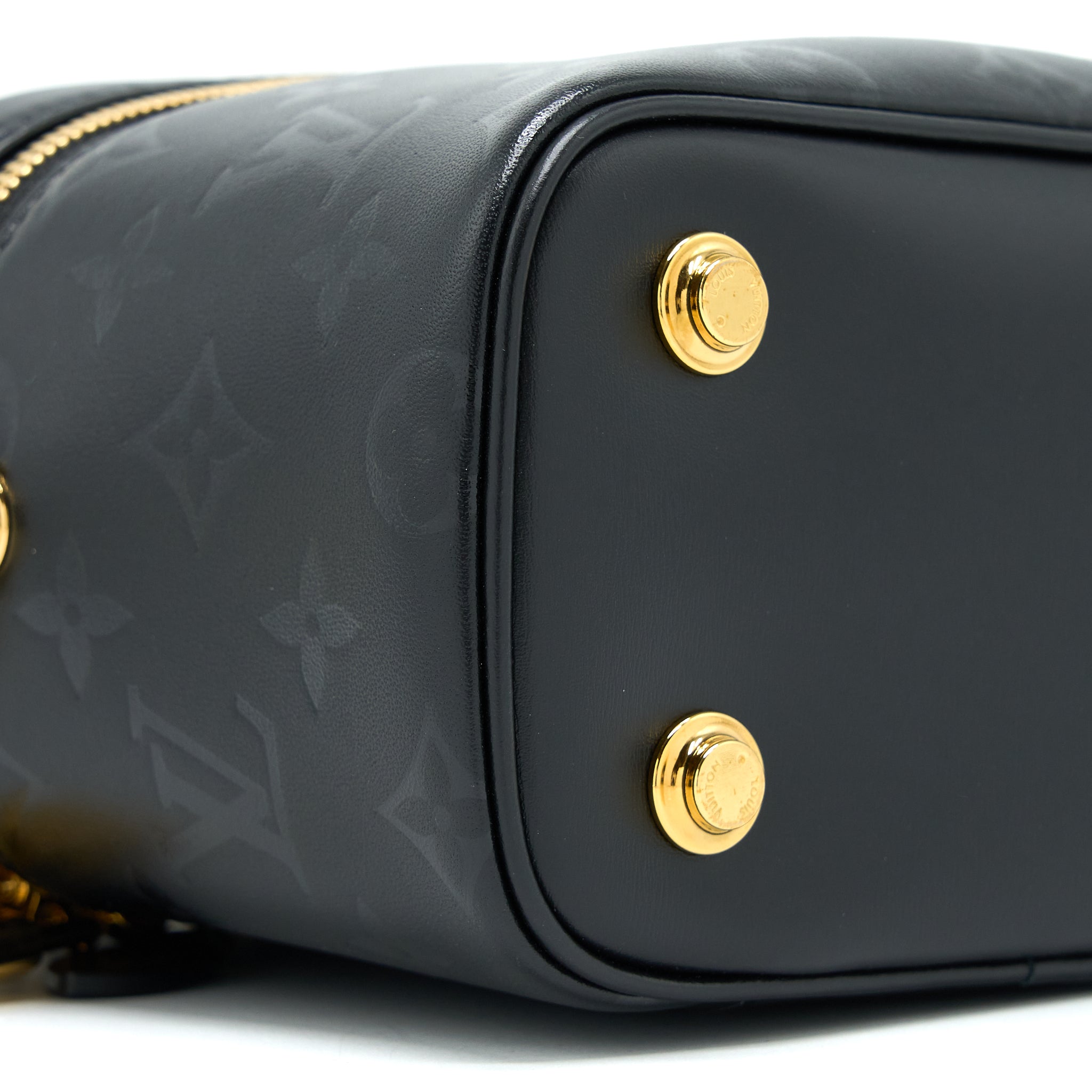 louis-vuitton-vanity-pm-monogram-lambskin-black-ghw