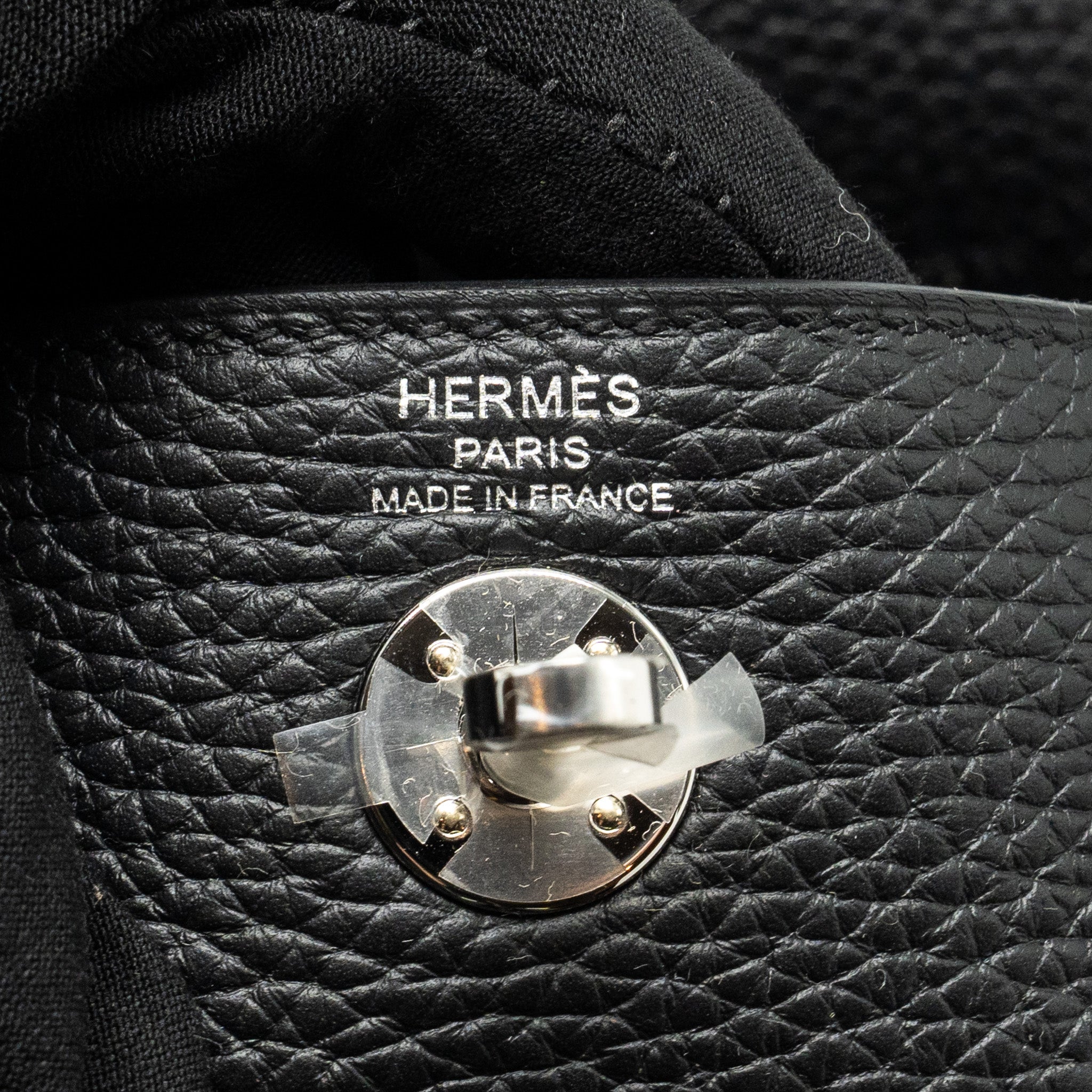 hermes-mini-lindy-clemence-black-shw-stamo-u