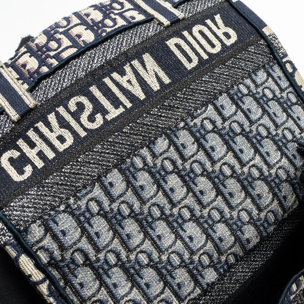 dior-diorcamp-messenger-bag-blue-oblique-embroidery-shw-copy