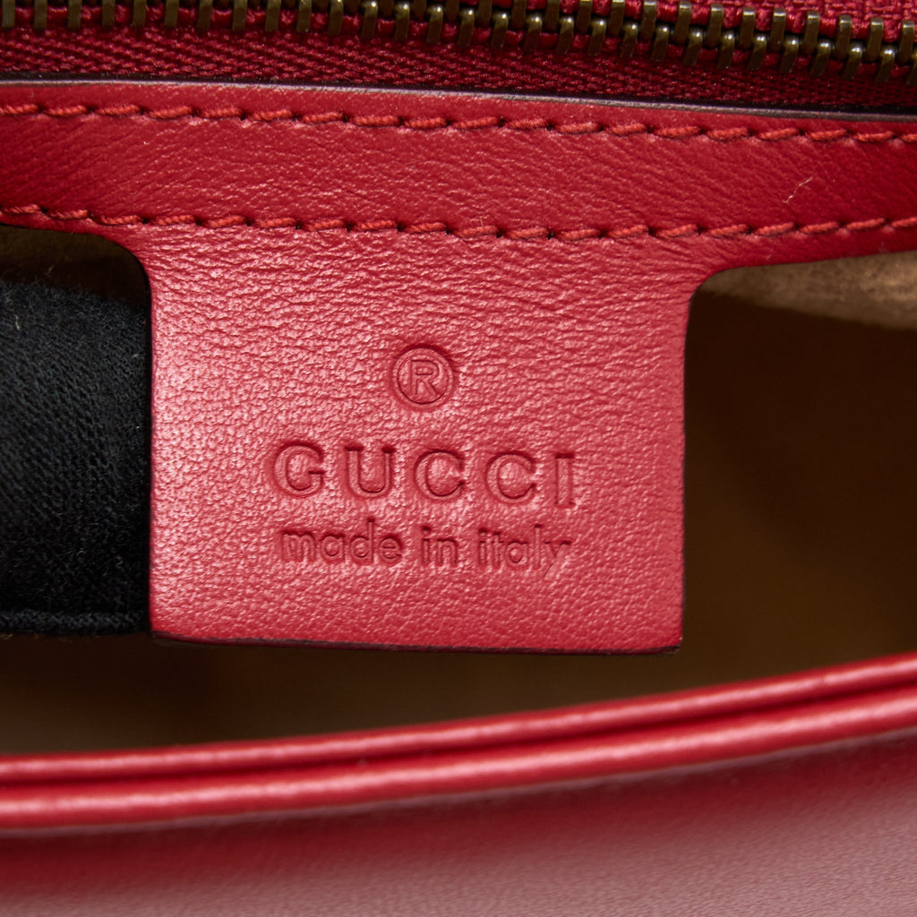gucci-small-gg-marmont-matelasse-shoulder-bag-calfskin-red-ghw