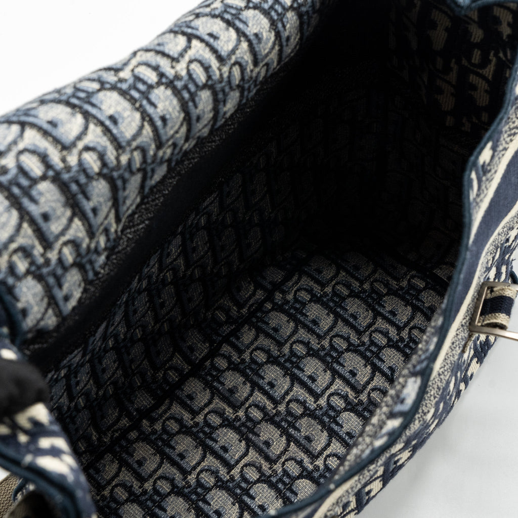 dior-diorcamp-messenger-bag-blue-oblique-embroidery-shw-copy