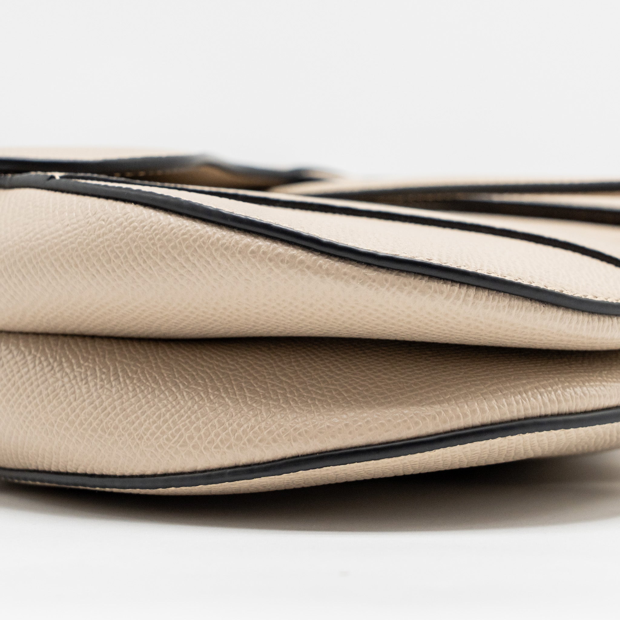 dior-medium-saddle-bag-calfskin-beige-ghw