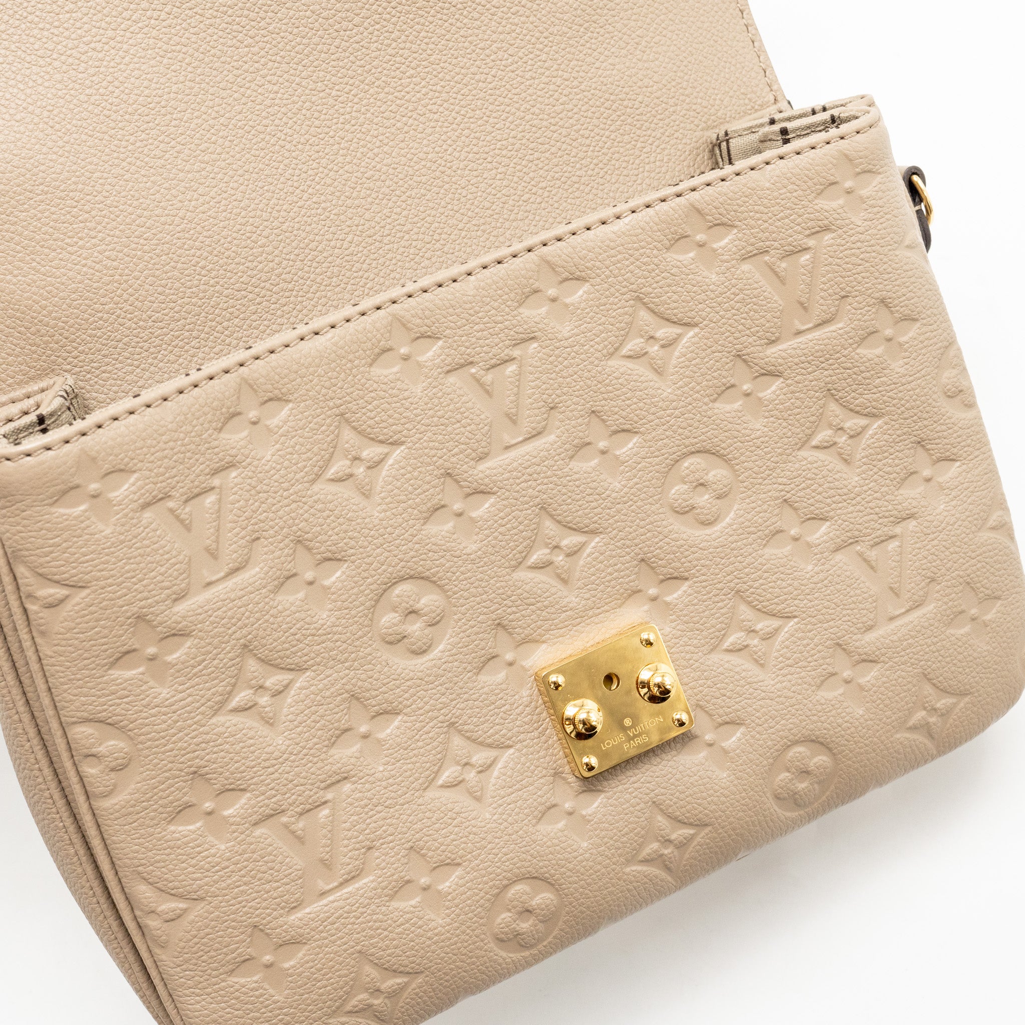 louis-vuitton-pochette-metis-monogram-empreinte-tourterelle-ghw