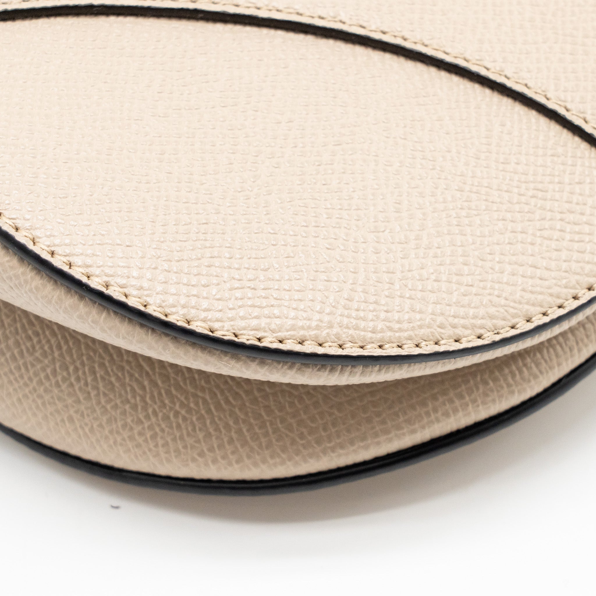 dior-medium-saddle-bag-calfskin-beige-ghw