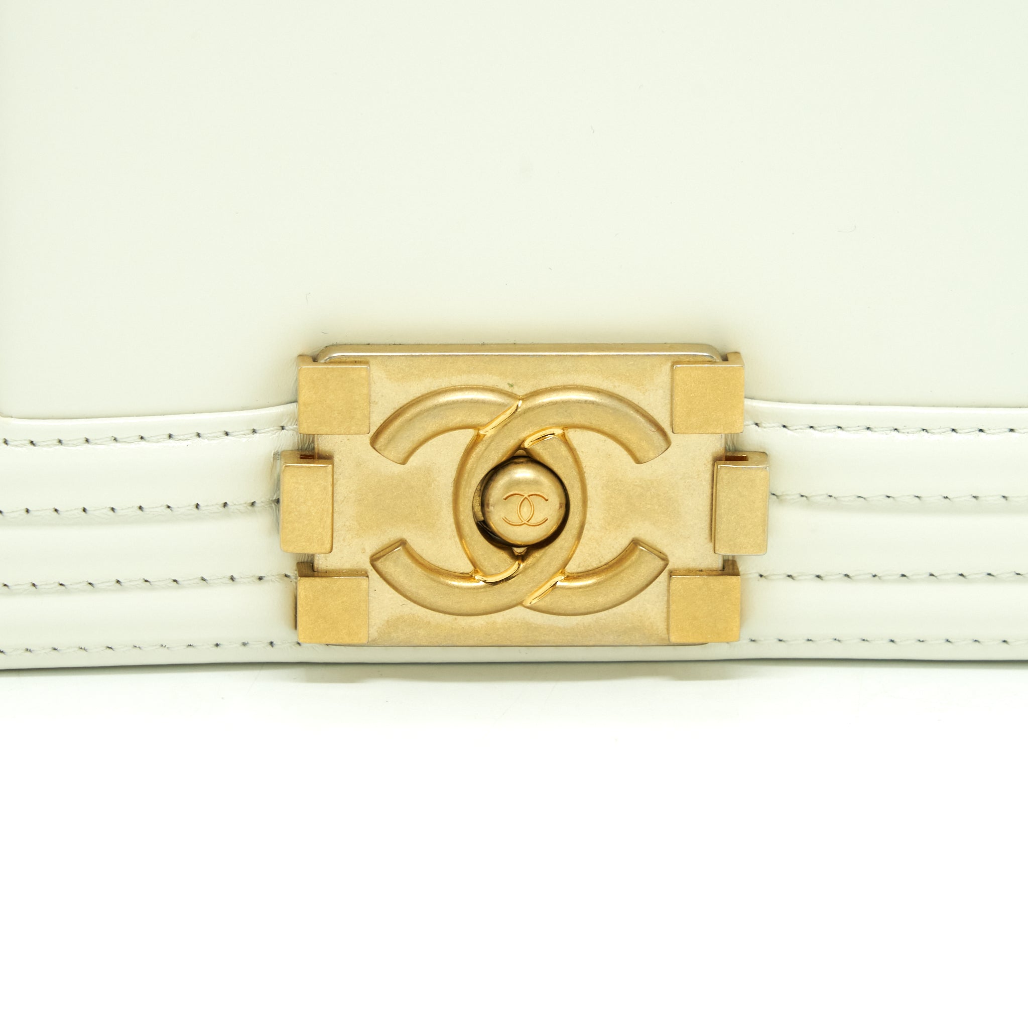 chanel-mini-boy-handbag-calfskin-white-ghw-microchip
