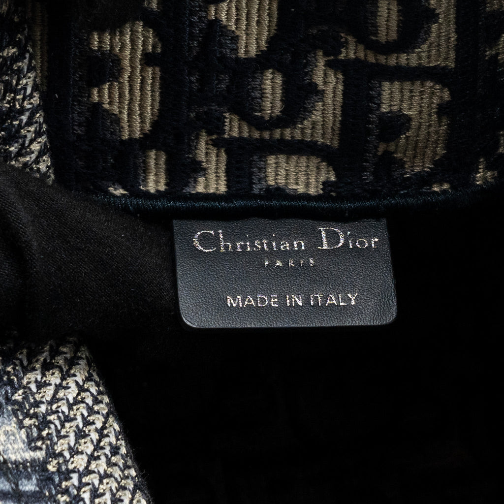 dior-diorcamp-messenger-bag-blue-oblique-embroidery-shw-copy