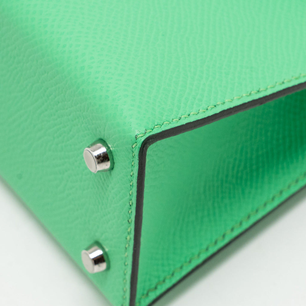 hermes-mini-kelly-ii-epsom-vert-comics-vert-fizz-gris-pale-shw-stamp-b