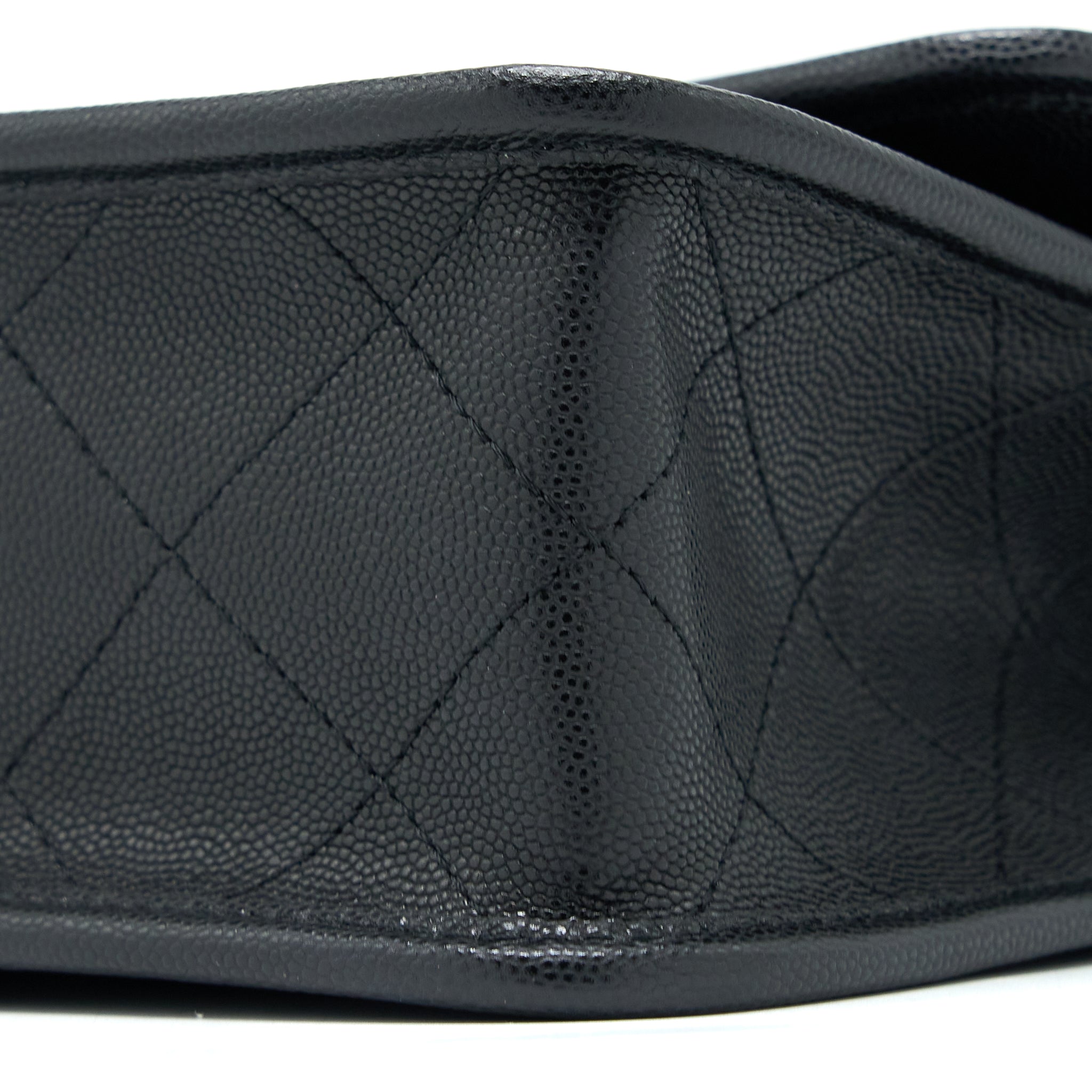chanel-22k-top-handle-messenger-bag-caviar-black-brushed-ghw-microchip-1
