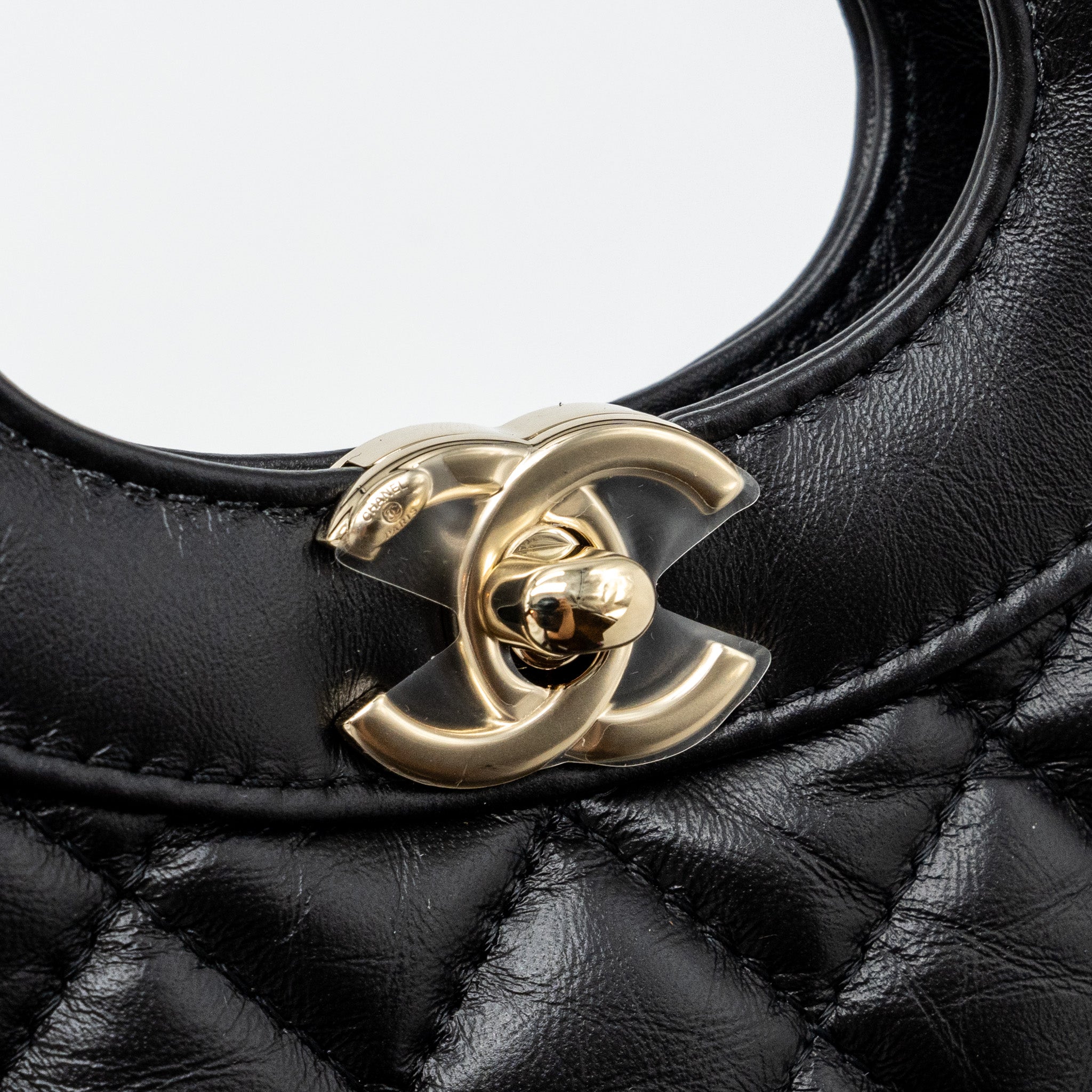 chanel-23a-mini-31-bag-calfskin-black-lghwmicrochip