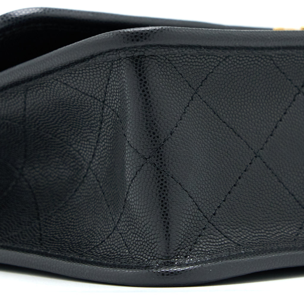 chanel-22k-top-handle-messenger-bag-caviar-black-brushed-ghw-microchip-1