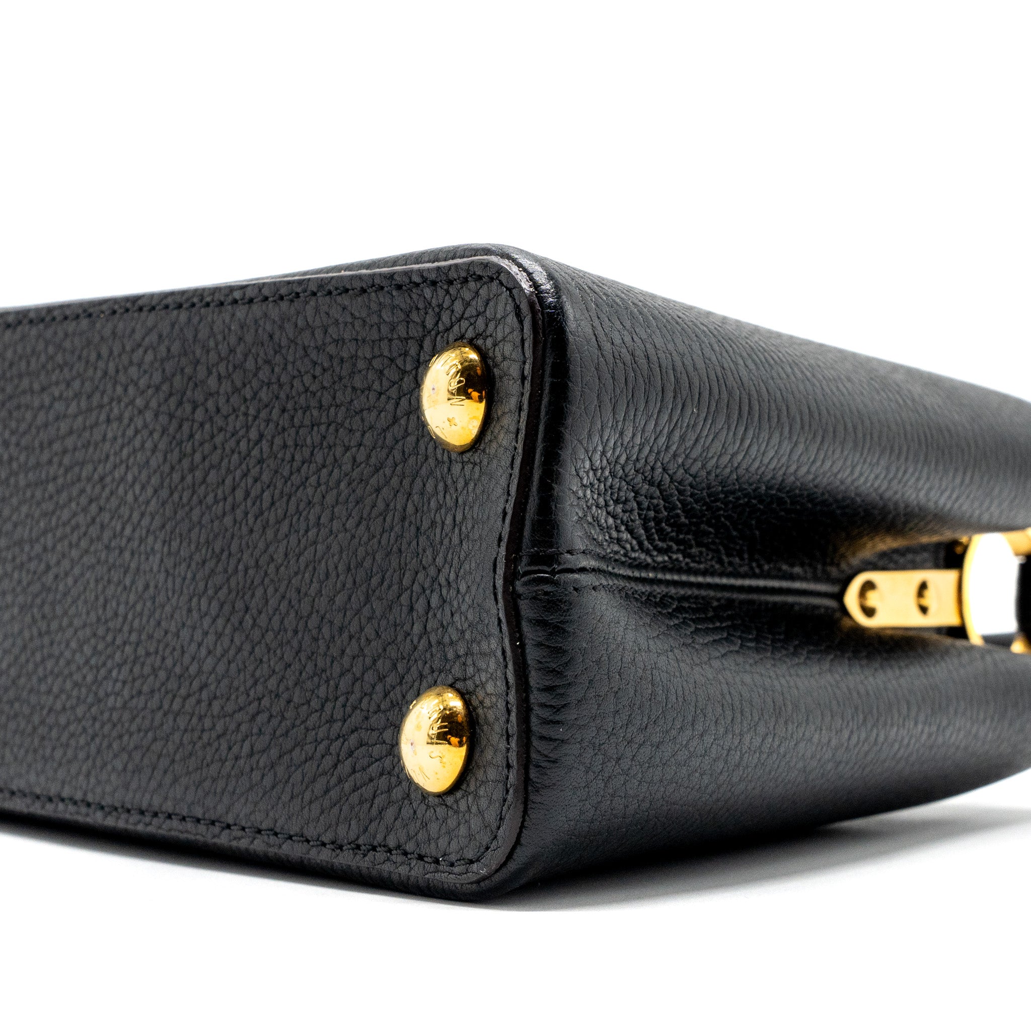 louis-vuitton-capucines-bb-taurillon-black-pink-ghw