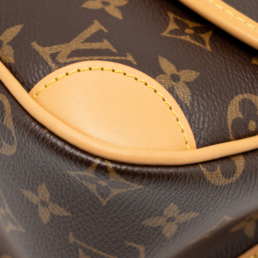 louis-vuitton-diane-bag-monogram-canvas-ghw-1