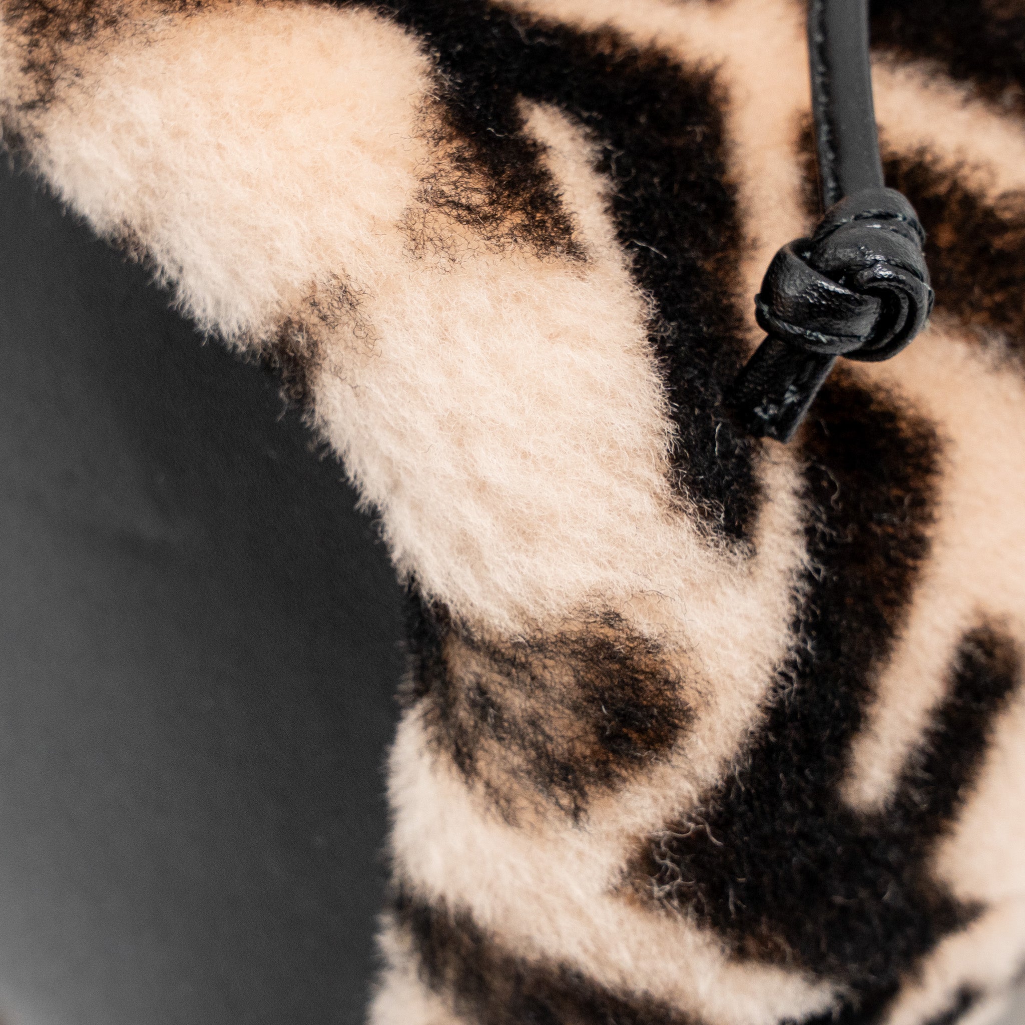 fendi-mini-mon-tresor-bucket
