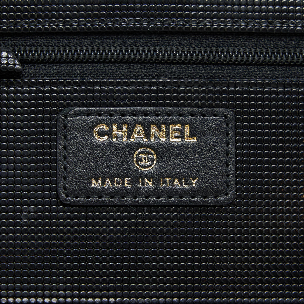 chanel-limited-wallet-on-chain-calfskin-black-ghw-1