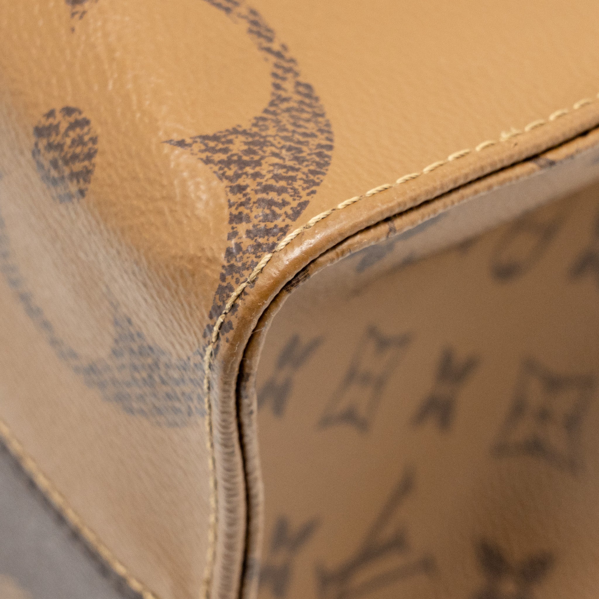 louis-vuitton-onthego-mm-monogram-monogram-reverse-canvas-ghw-copy-1
