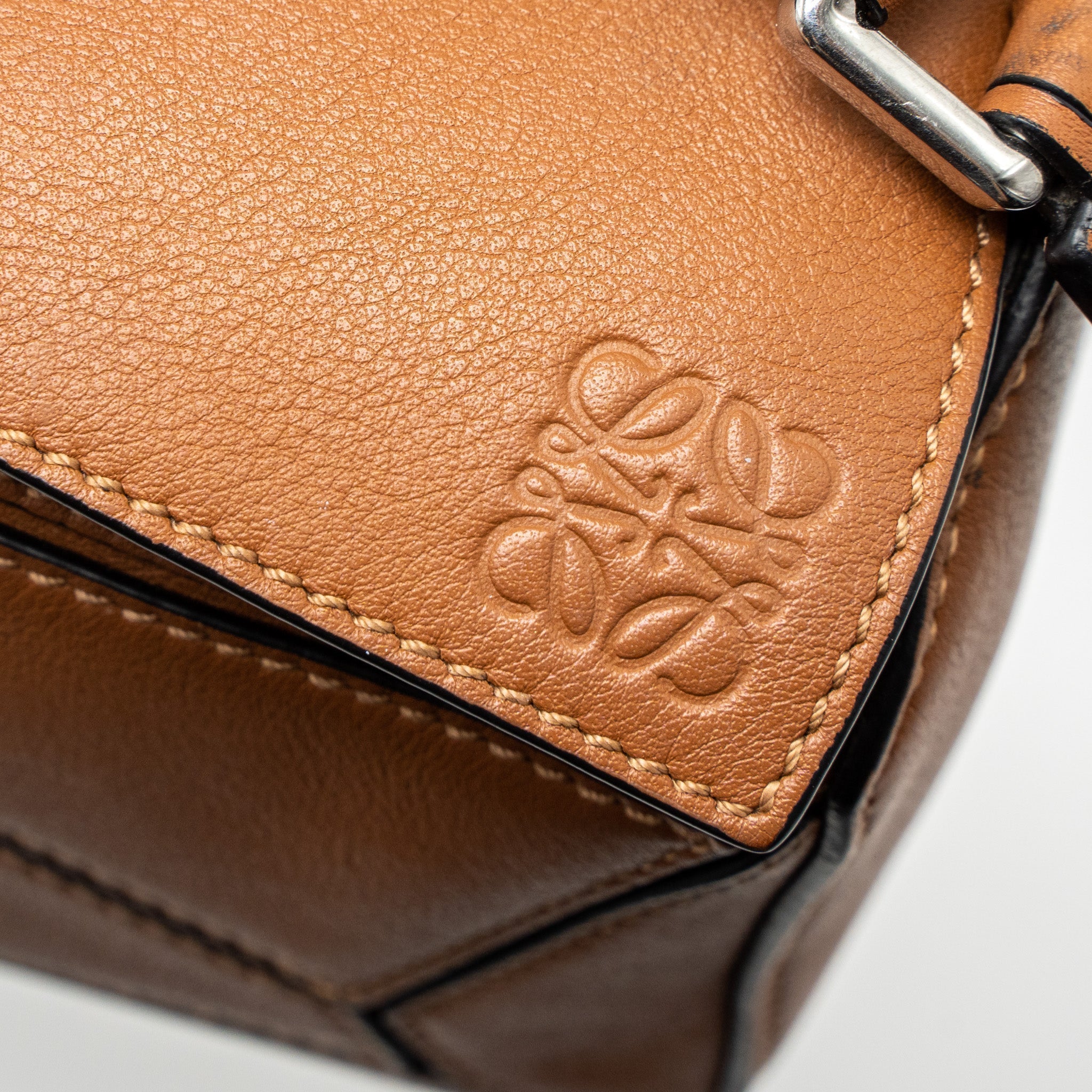 loewe-mini-puzzle-bag-calfskin-tan-shw-1